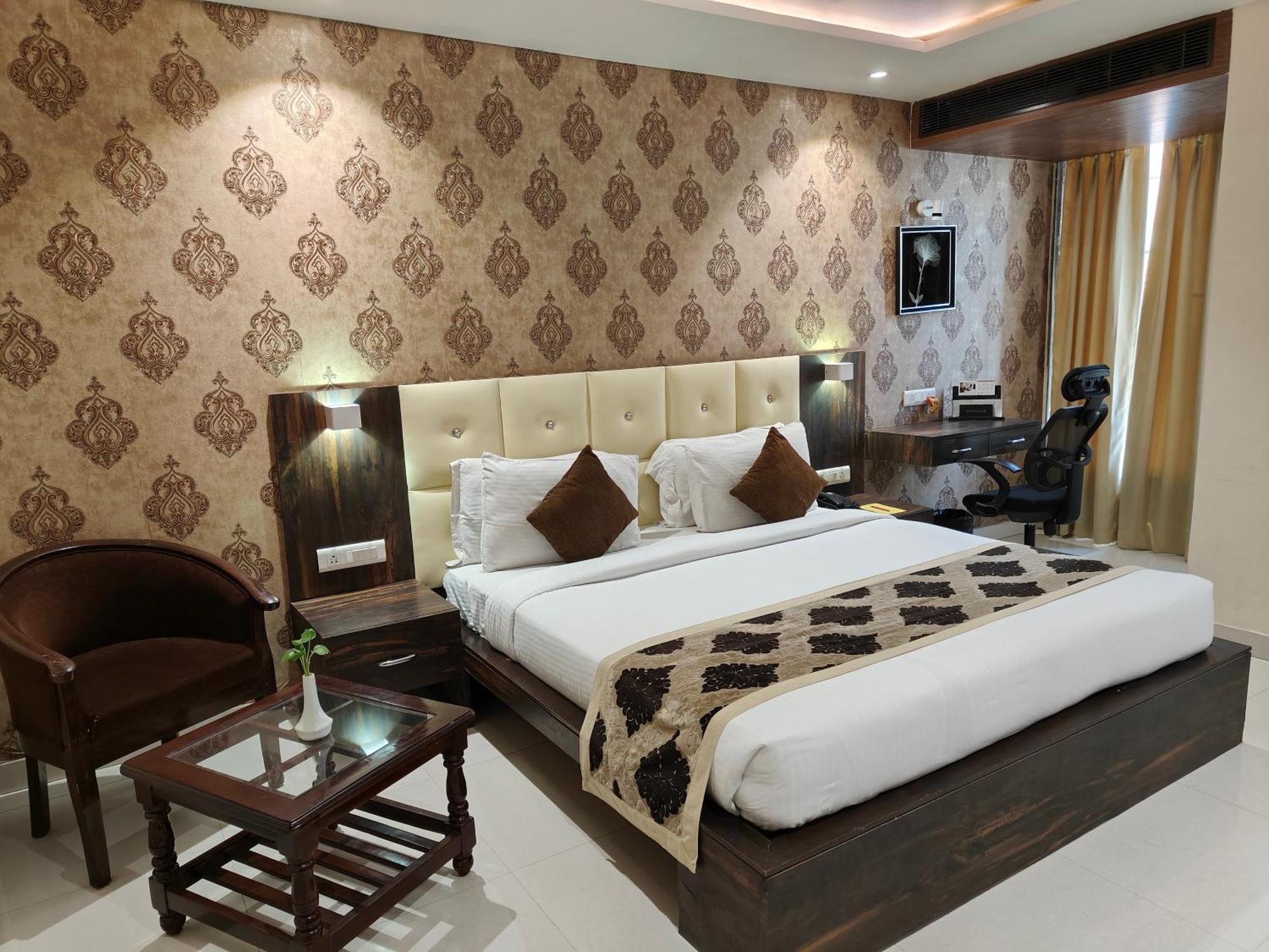Pinnacle By Click Hotels, Lucknow Eksteriør bilde