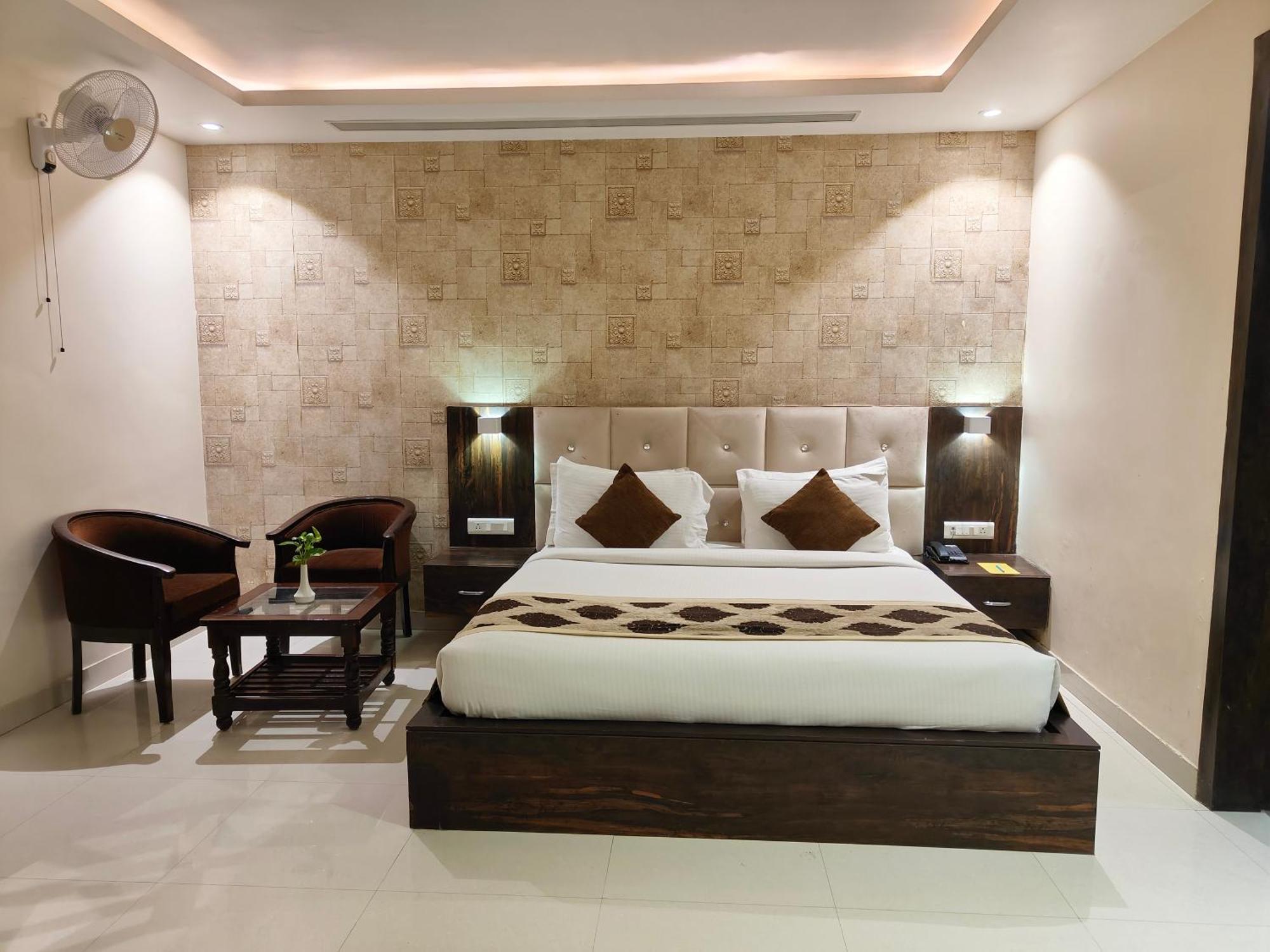 Pinnacle By Click Hotels, Lucknow Eksteriør bilde
