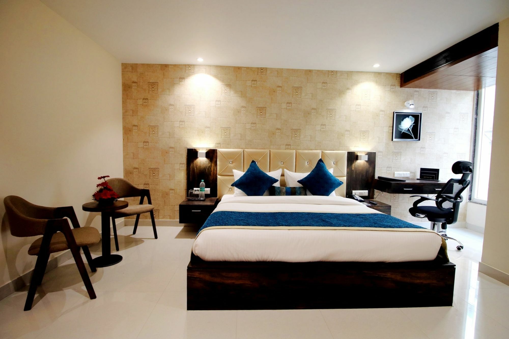 Pinnacle By Click Hotels, Lucknow Eksteriør bilde