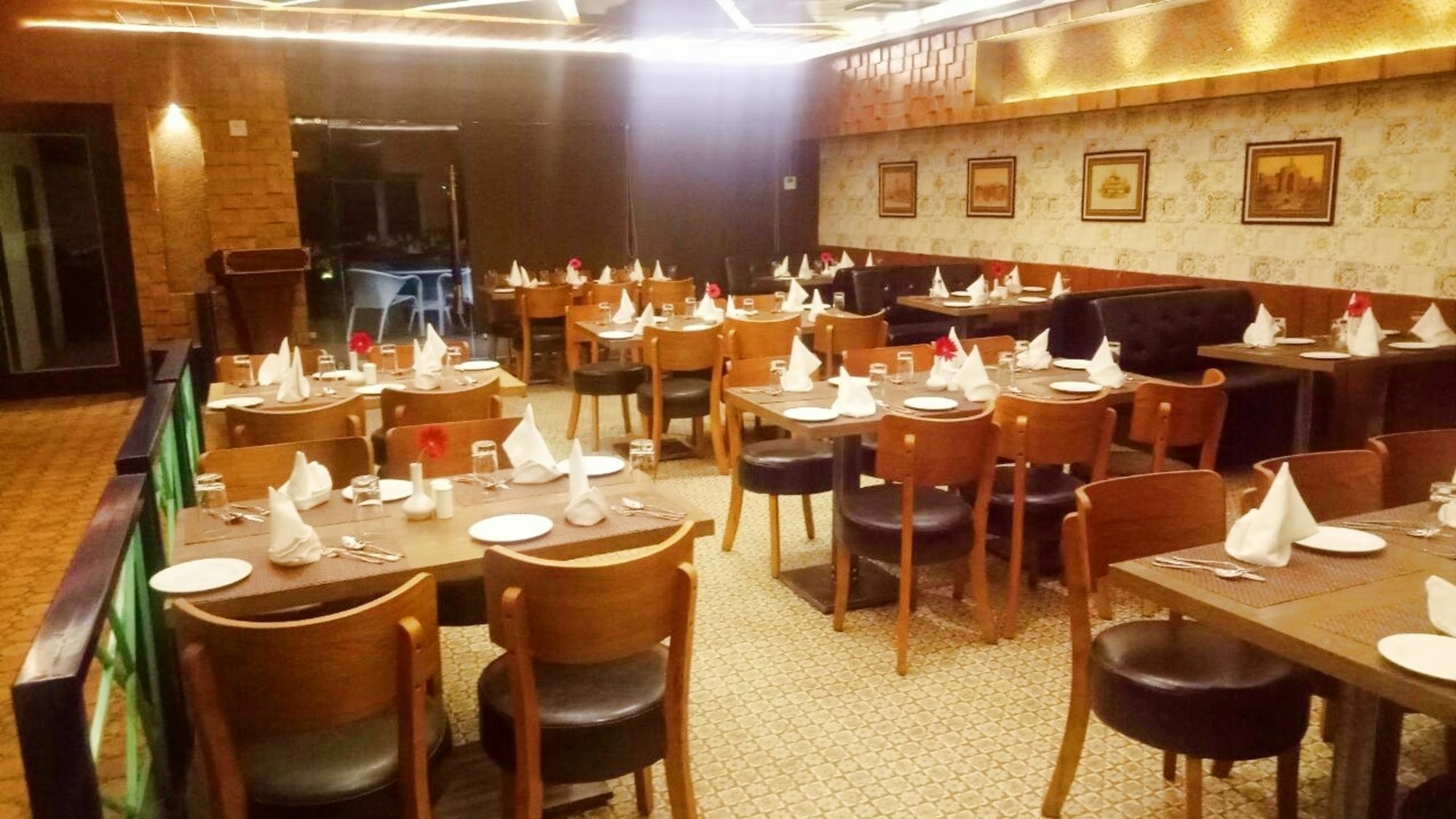 Pinnacle By Click Hotels, Lucknow Eksteriør bilde