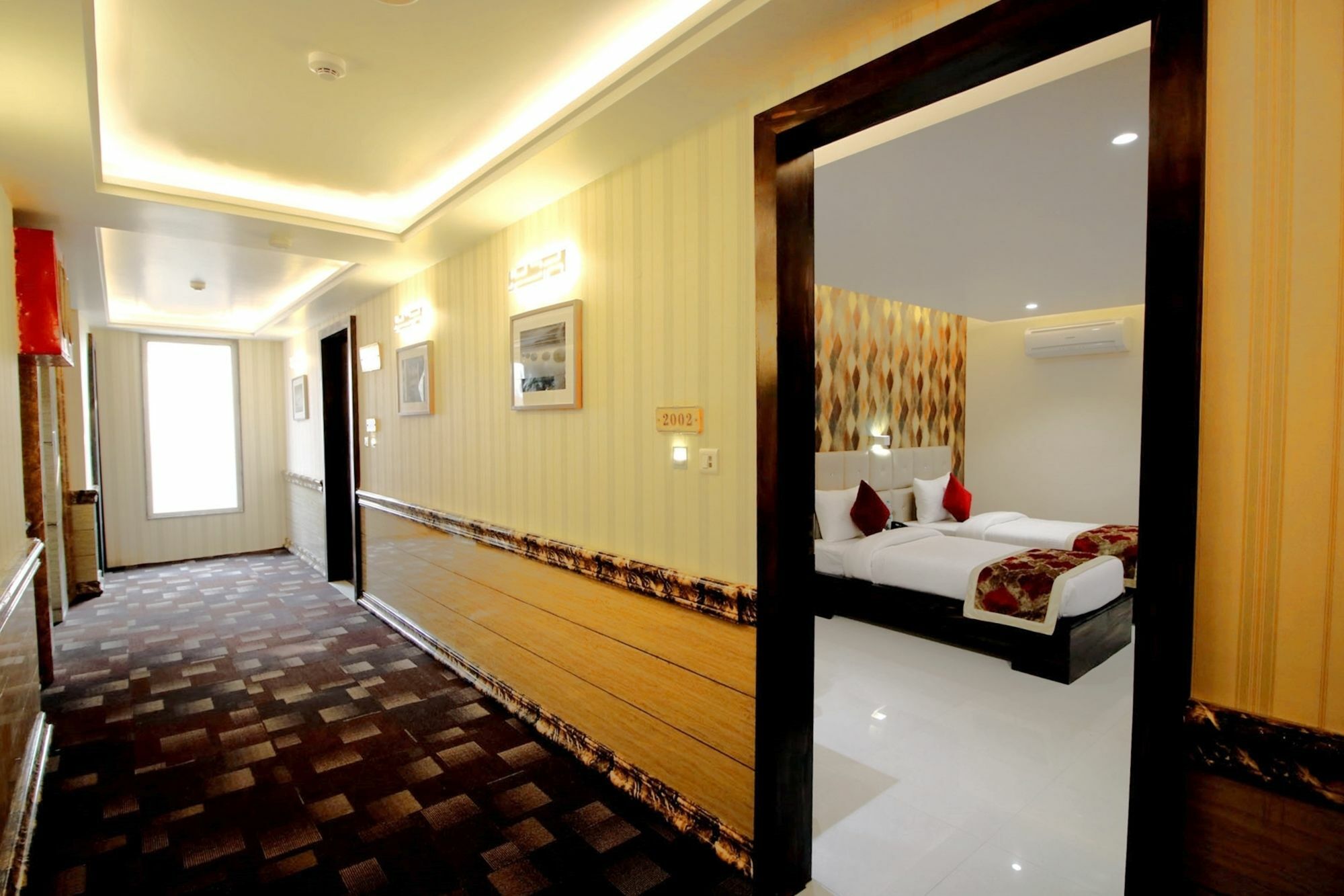 Pinnacle By Click Hotels, Lucknow Eksteriør bilde