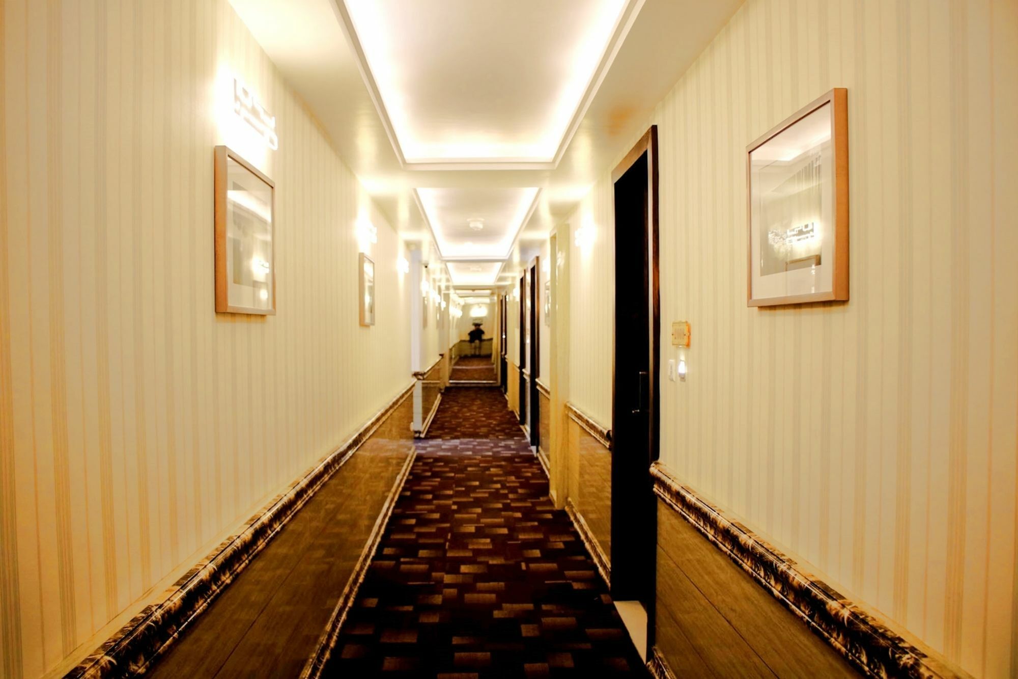 Pinnacle By Click Hotels, Lucknow Eksteriør bilde
