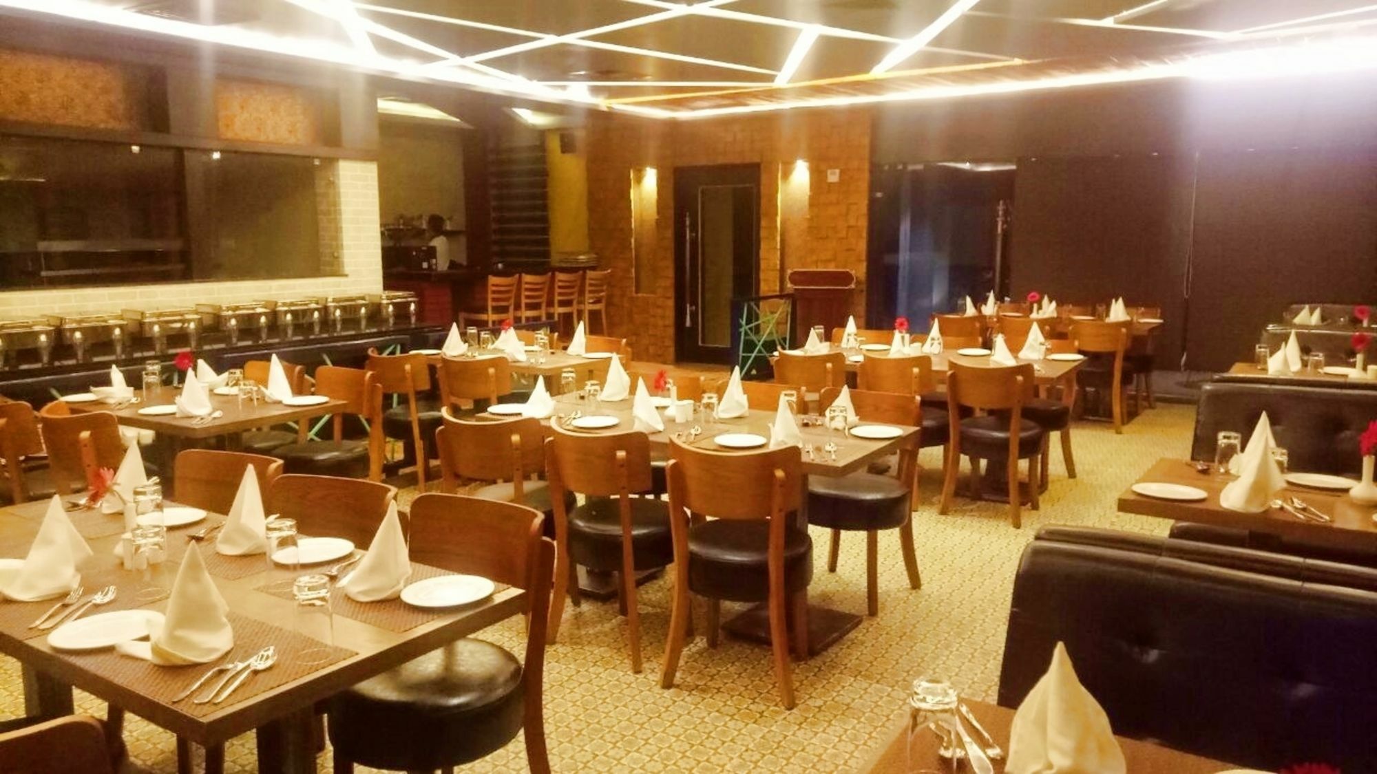 Pinnacle By Click Hotels, Lucknow Eksteriør bilde